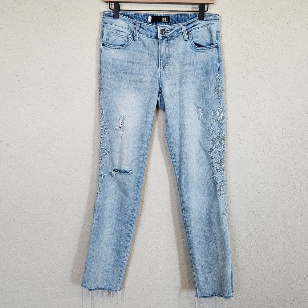 Kut from the Kloth Catherine Embroidered Boyfriend‎ Jeans Light Wash Women's 2